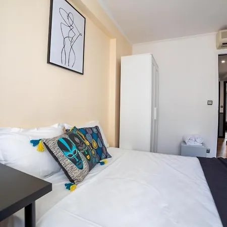 Riviera 4 Aeroport Wifi Climatisation Partage Nizza